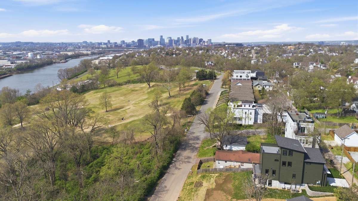 Unmatched location, overlooking Shelby Park, the Cumberland River, and Nashville skyline, with direct access to 1,300 acres and 17 miles of trails.