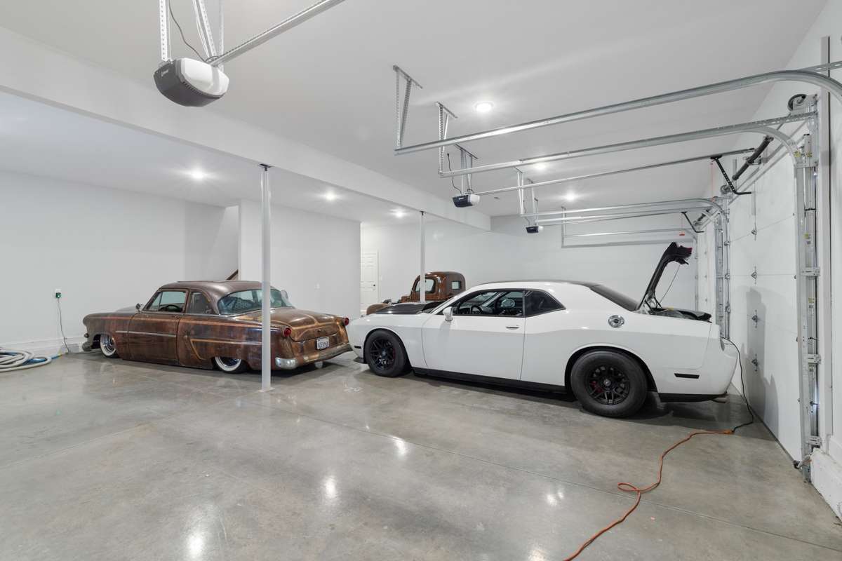 3 car garage