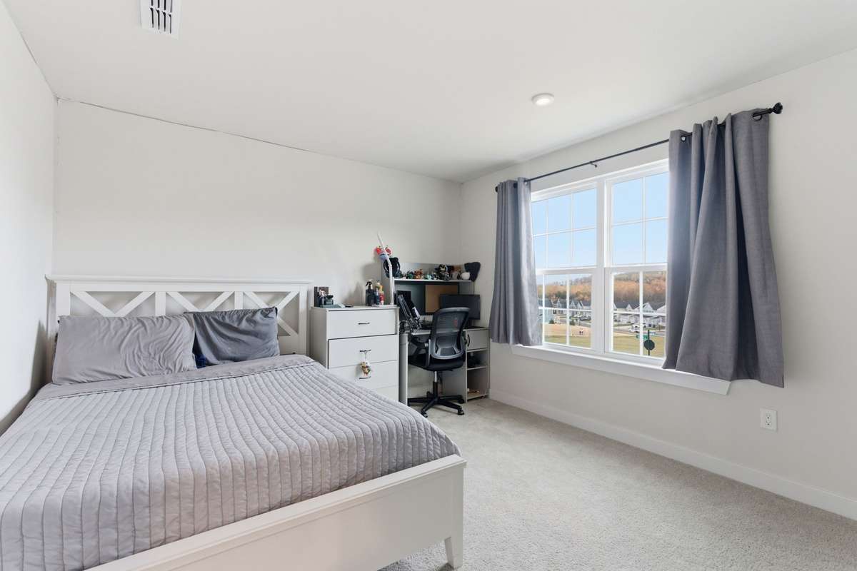 2nd floor bedrom #3