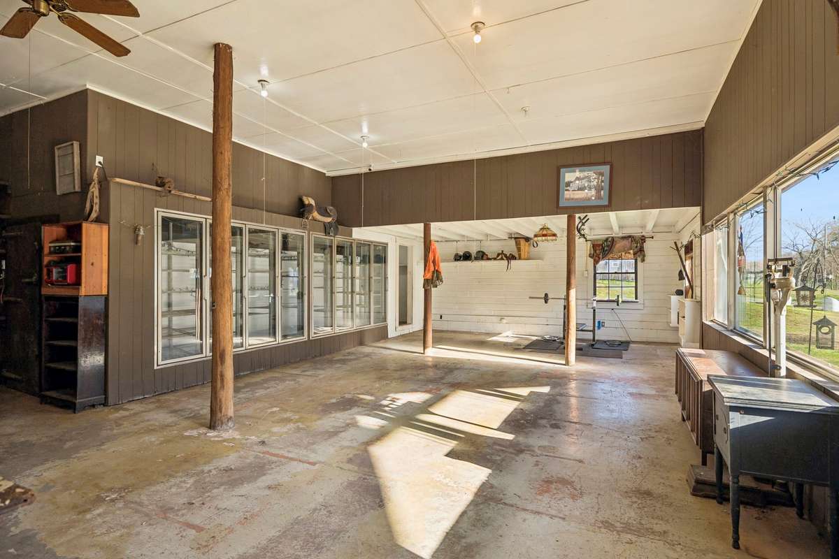 Inside what used to be the convenience store section. Prior owners used this space as an antique store.