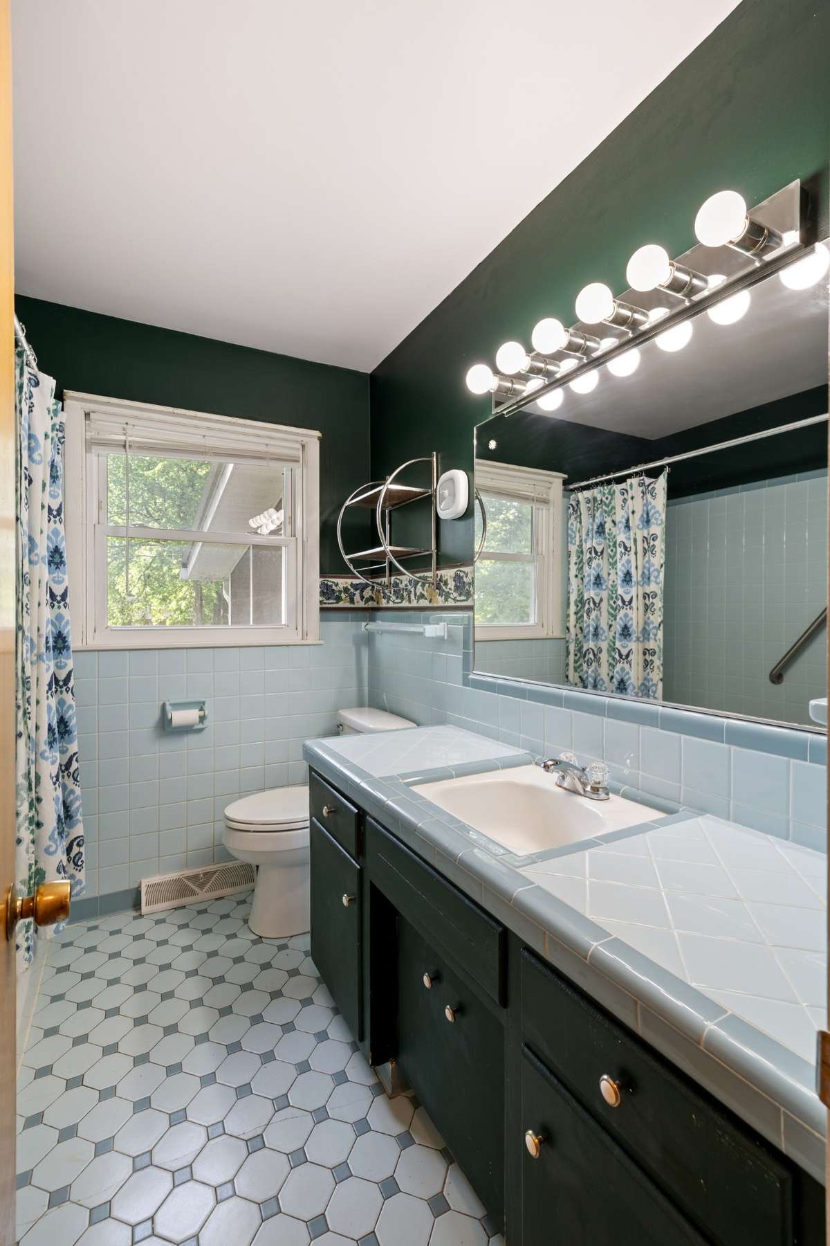 Another view of Hall Bath to show the size of the Room