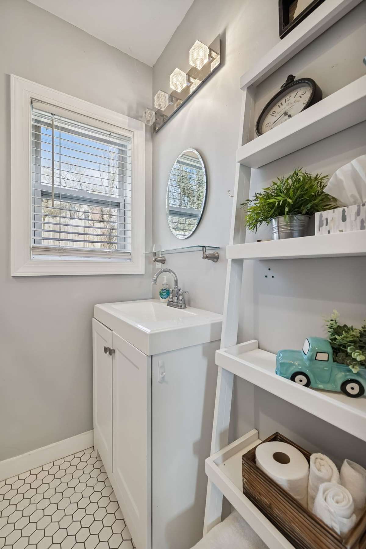 detached apartment