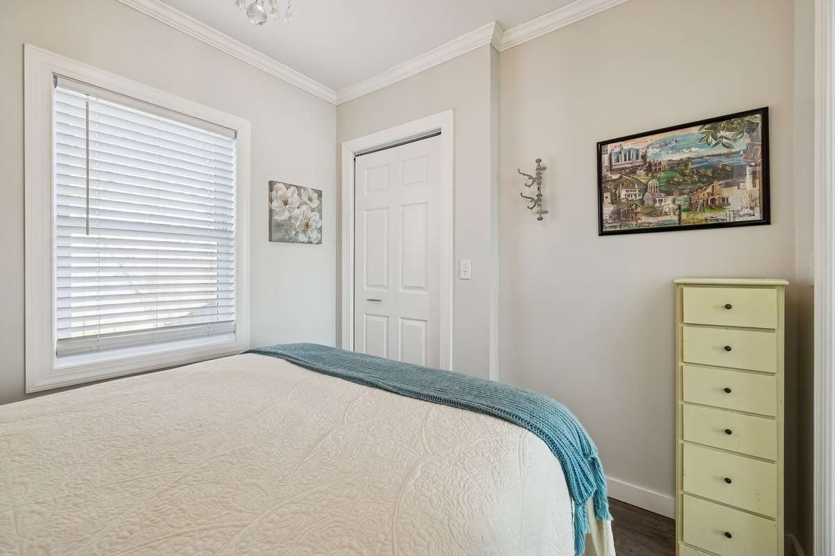 detached apartment