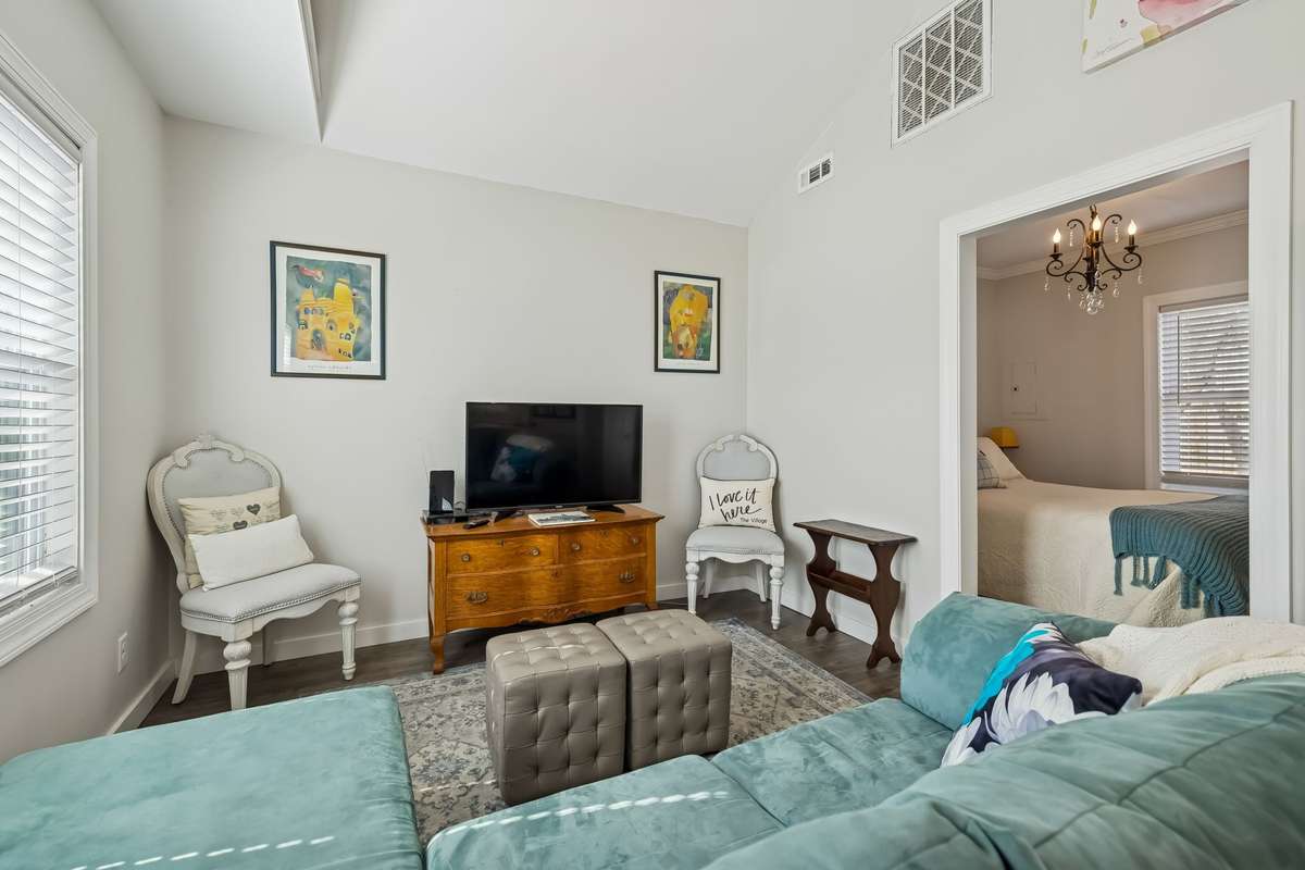 detached apartment