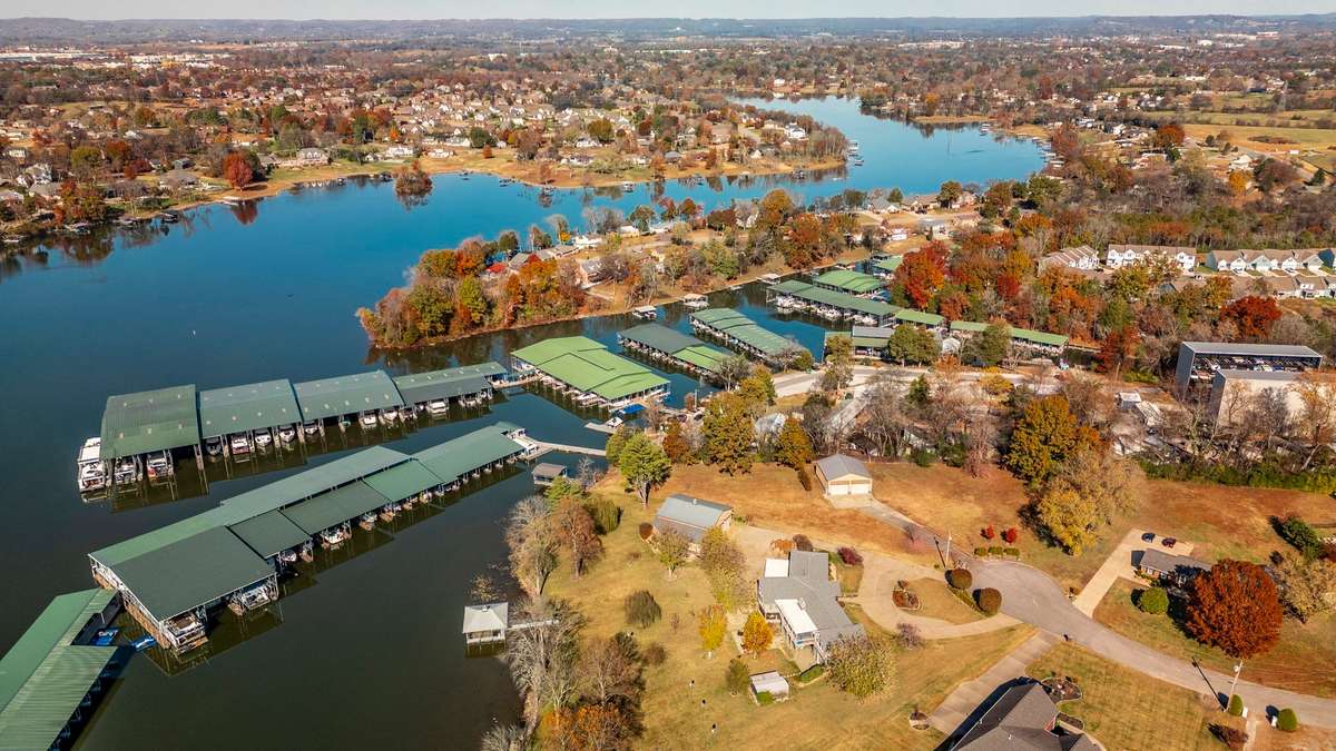 Such an affordable way to live walkable to your boat!