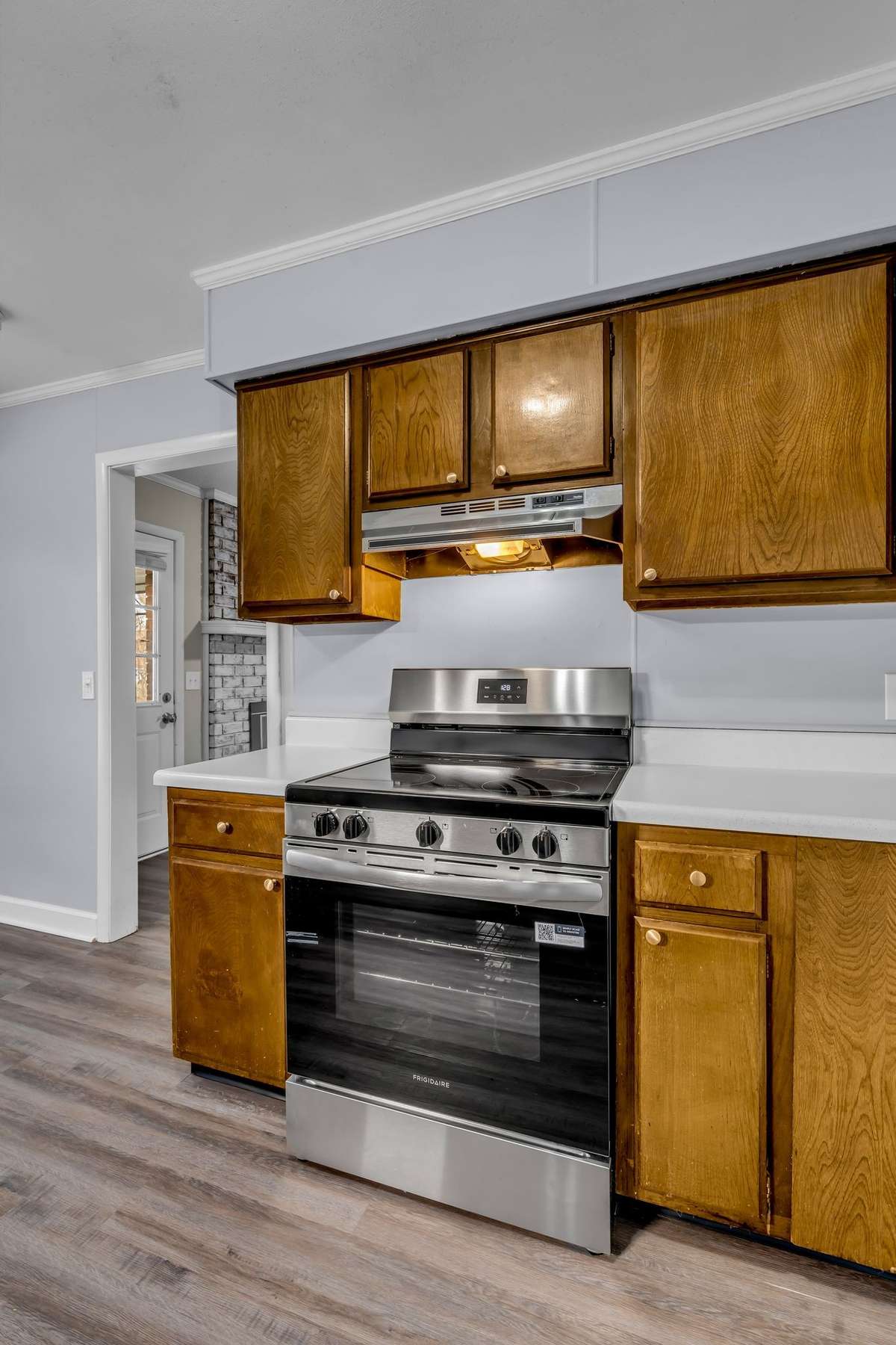 Kitchen Stove with work space