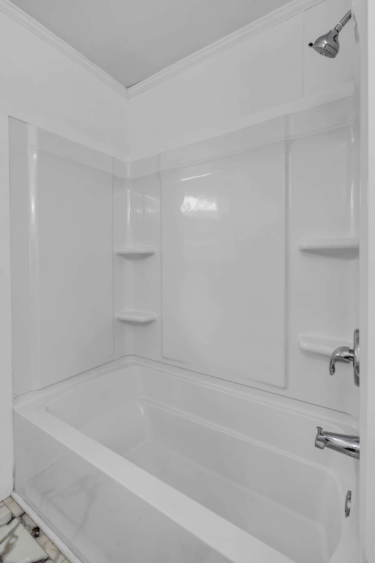 Shower/Tub combo in the hallway bathroom