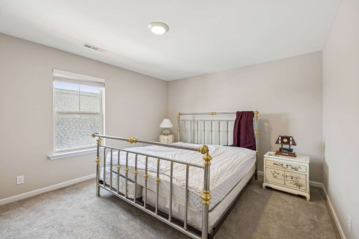 Guest room with plush carpeted floor and neutral color palette! 501 Ruby Cate Way, Murfreesboro, TN 37128