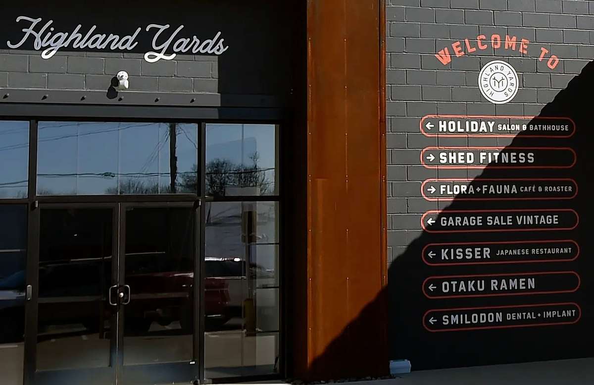 Across the street you'll have plenty of walkable options to explore, such as breweries, workout classes, cafes, spa house, bars, ect!