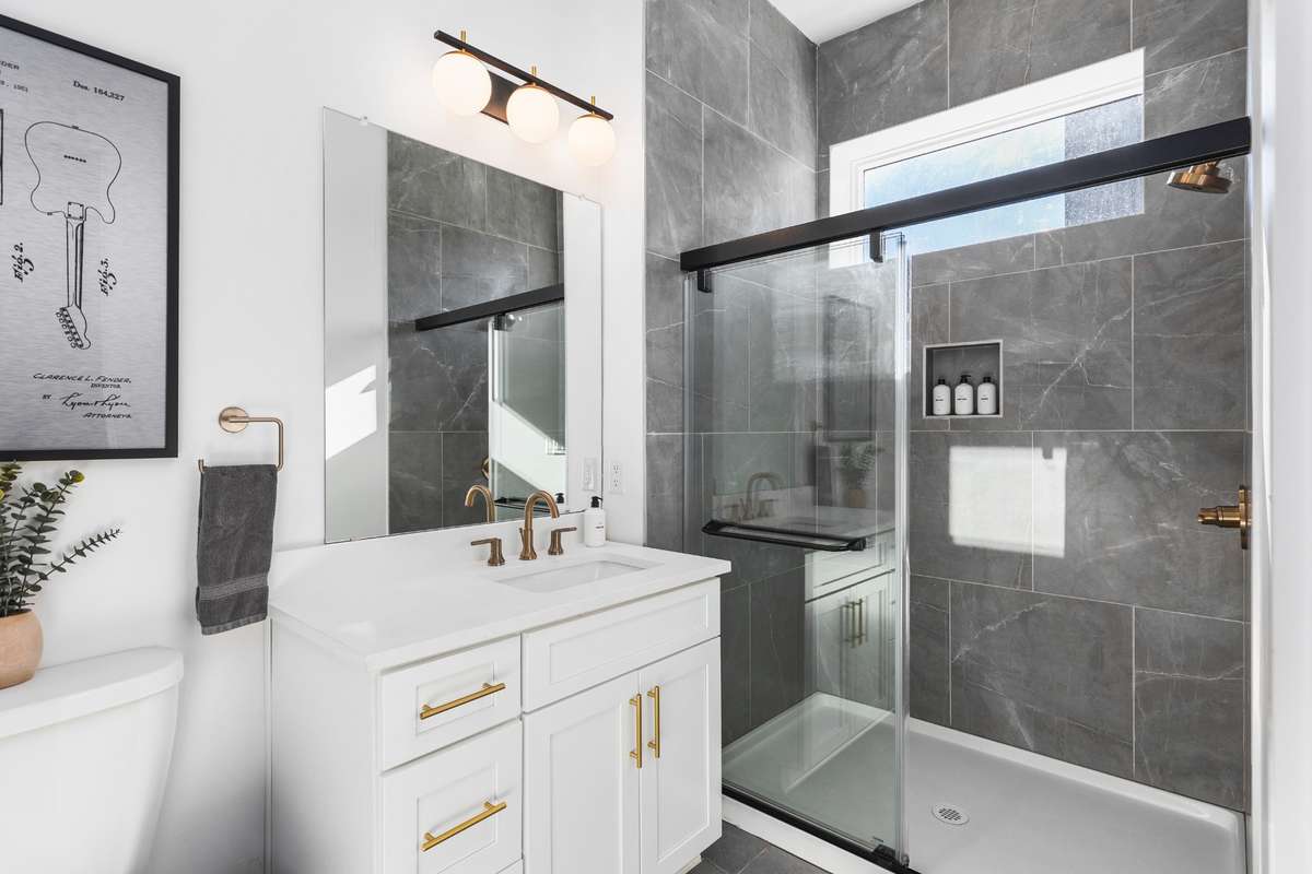 Primary bath