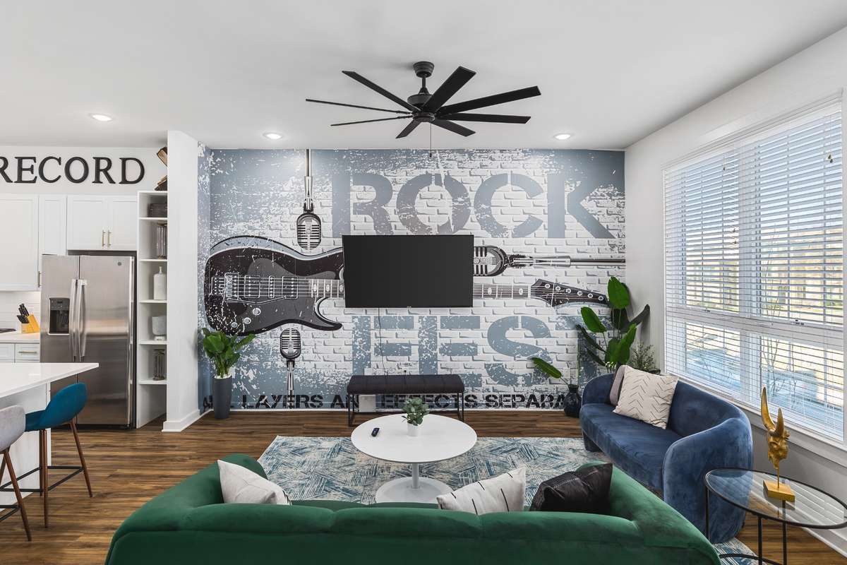 Living room themed perfectly for Music City
