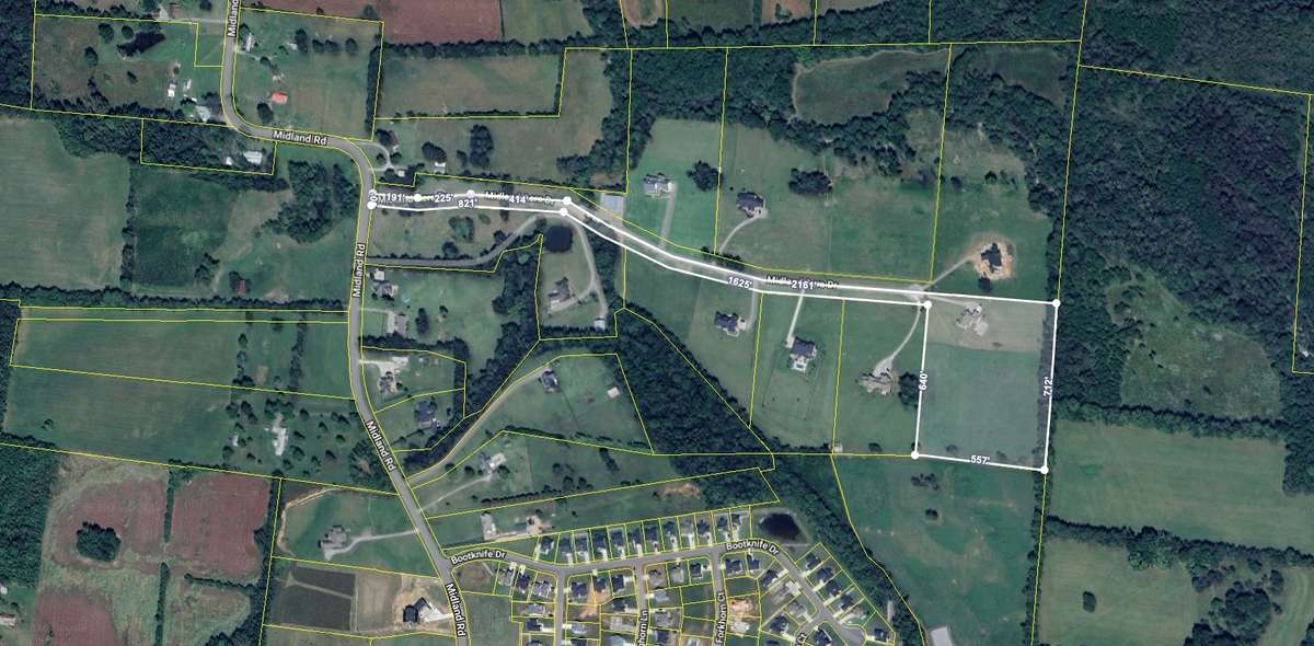 Property lines with easement shown!