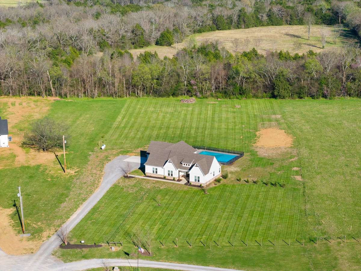 Aerial view of the expansive homesite!