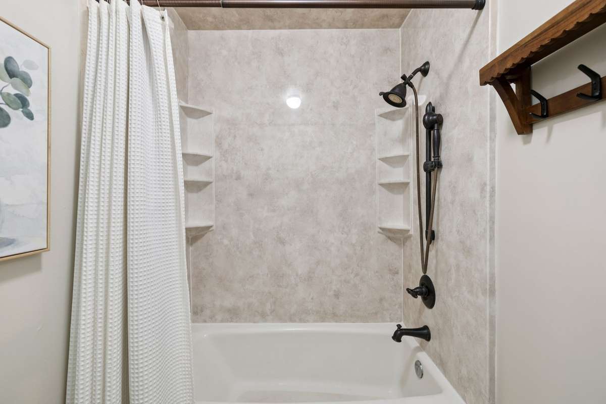 Full bath upstairs for the primary.