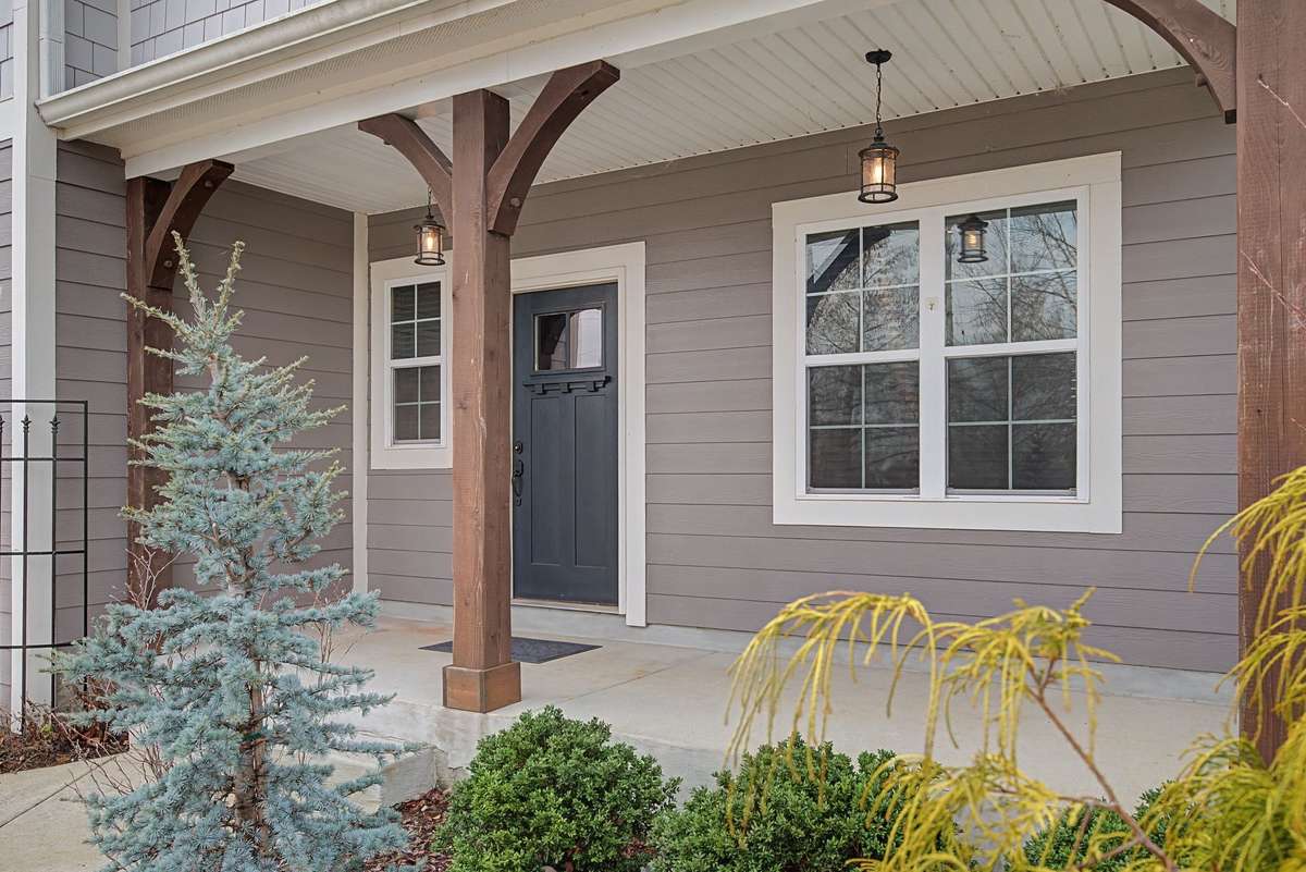 Large front porch.