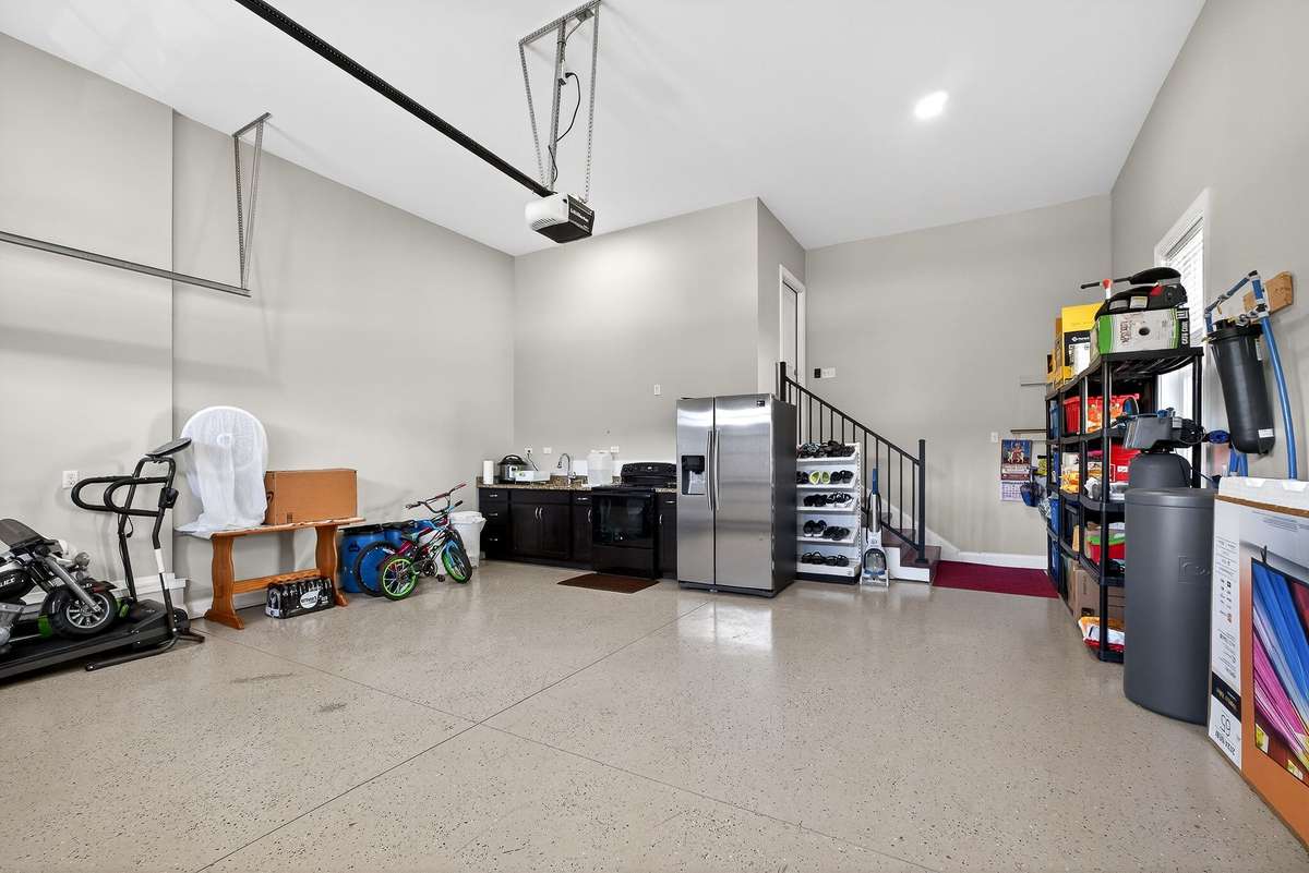 MAIN LEVEL GARAGE