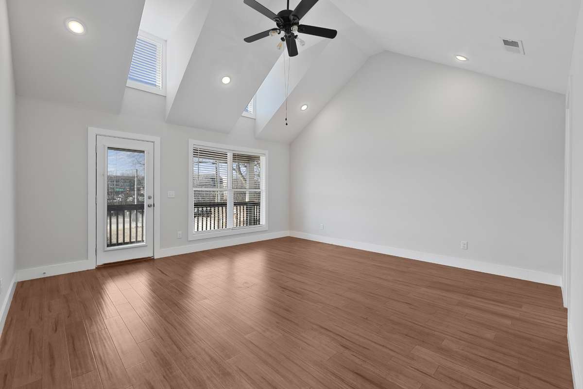 Second floor suite