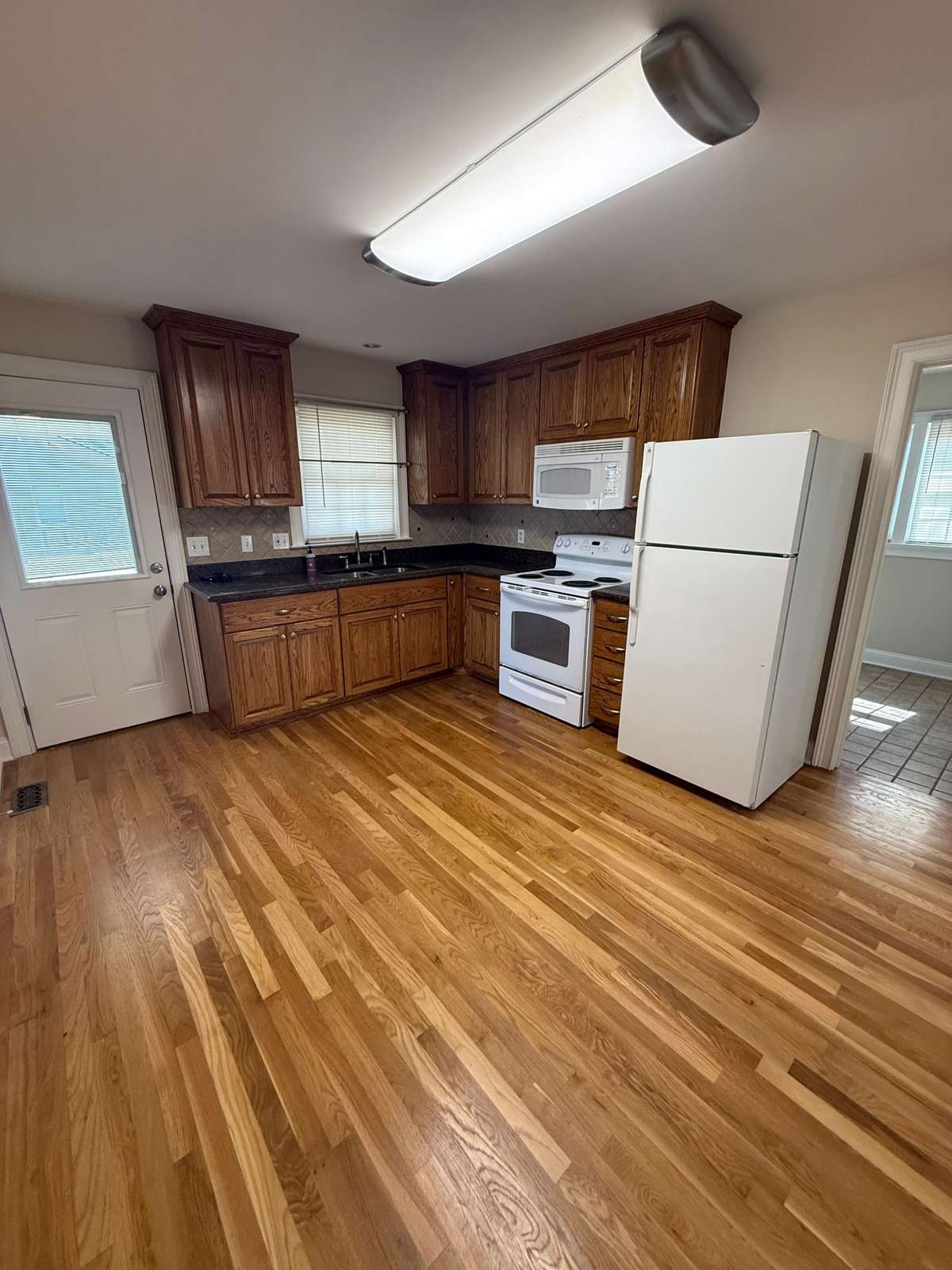 1353 kitchen