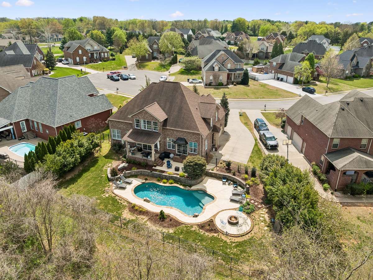 Perfect place to relax and refresh! Don't miss this great opportunity to make this your own home and retreat!