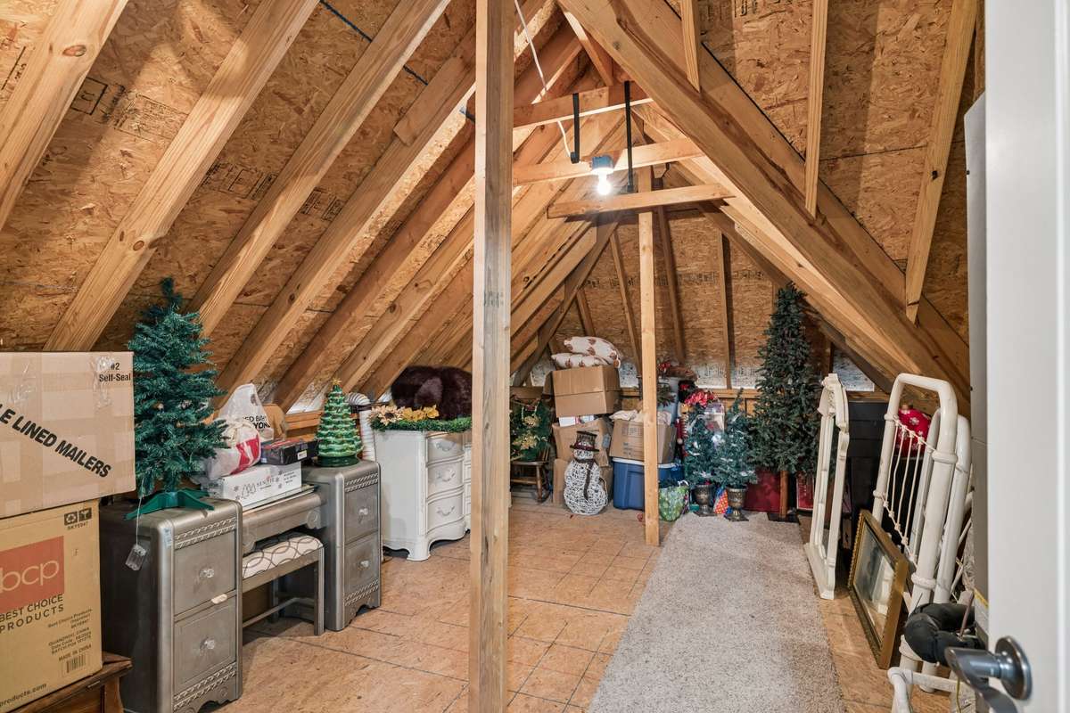 Nice attic area for storage
