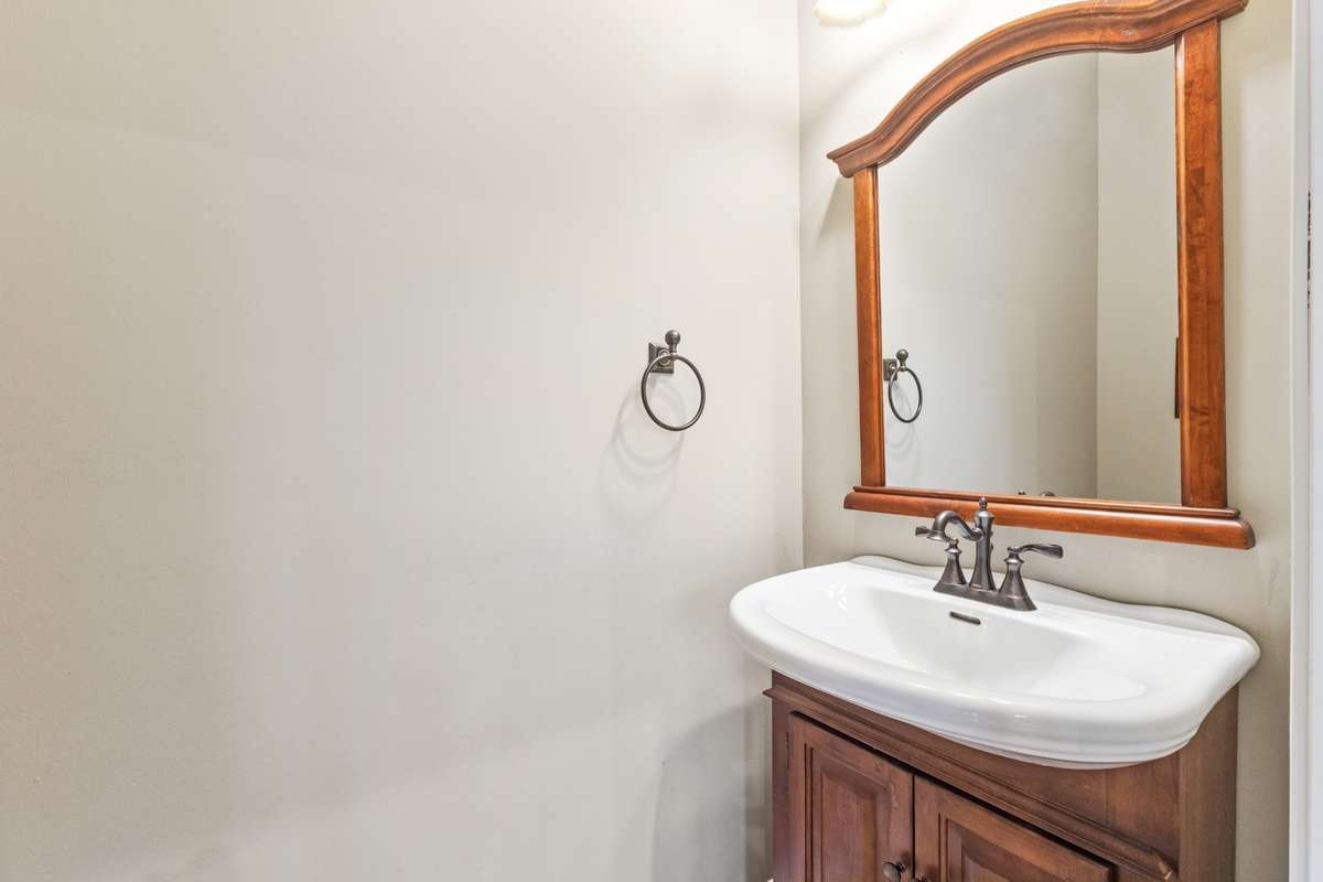 Second half bath conveniently located in the Bonus Room