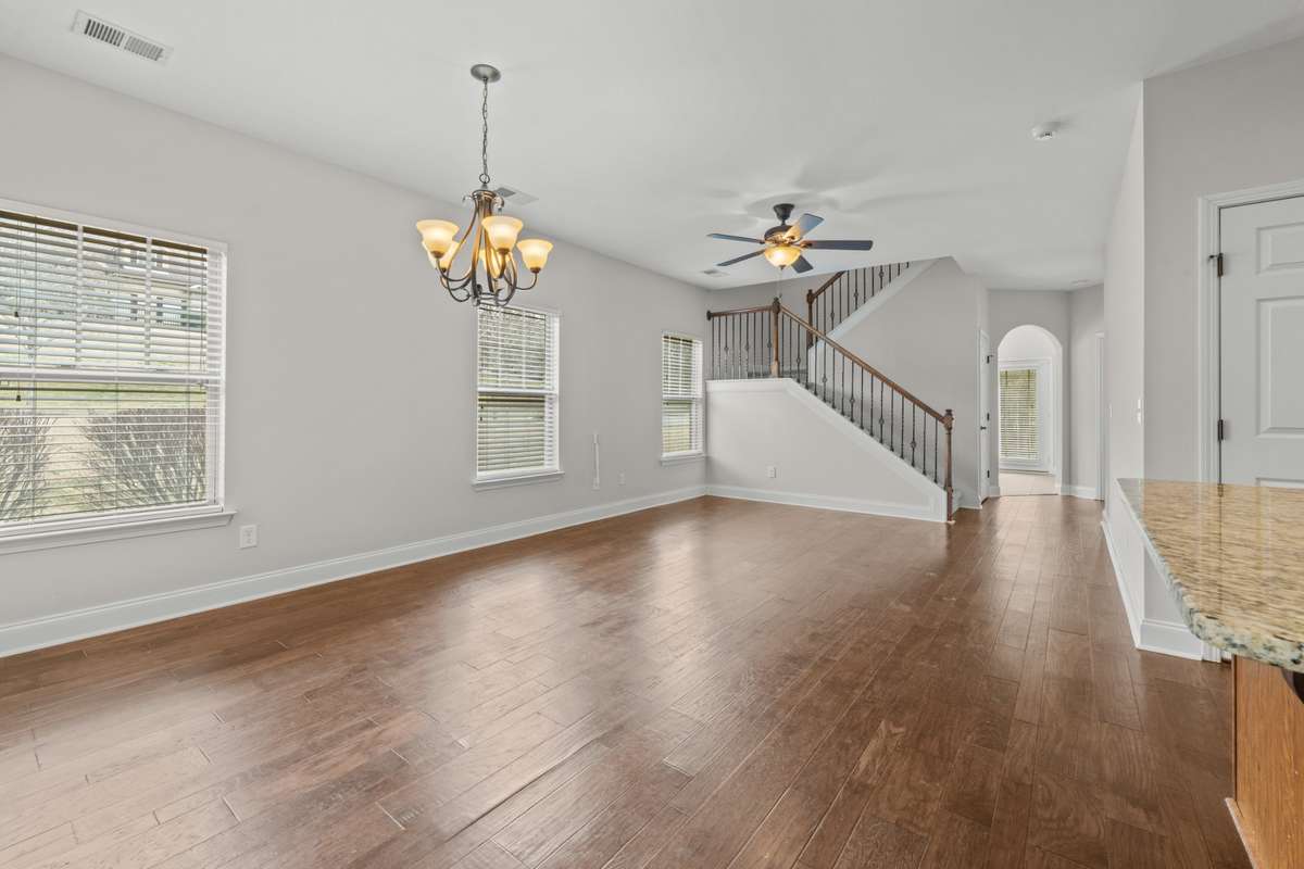 Living Room/Dinning