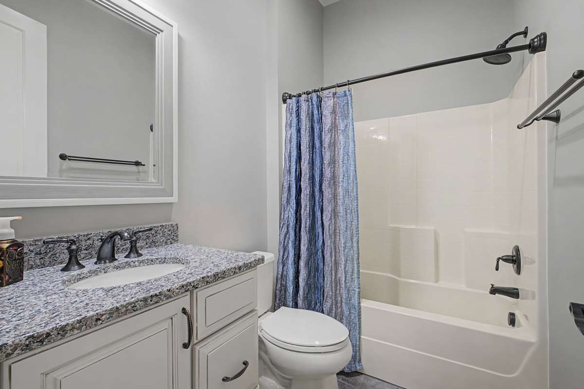 Ensuite guest bath