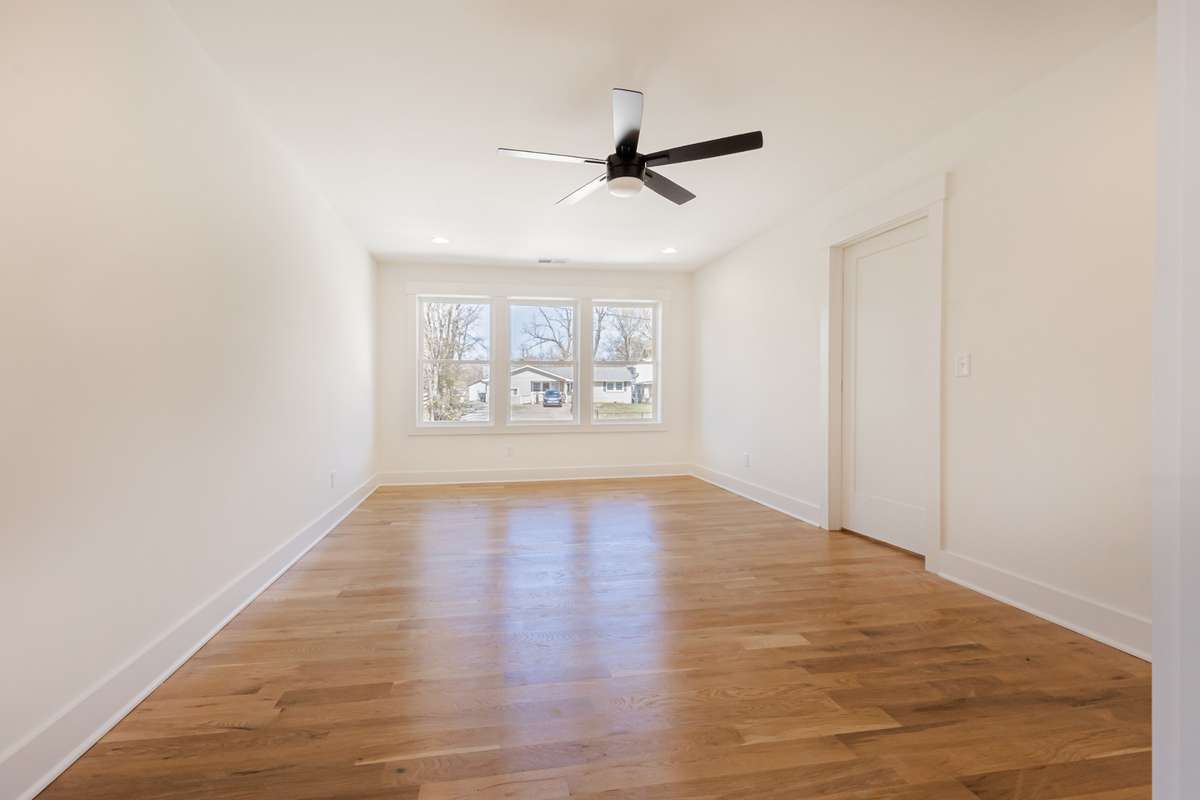Primary bedroom - Plenty of room for king sized bed and supported furniture.
