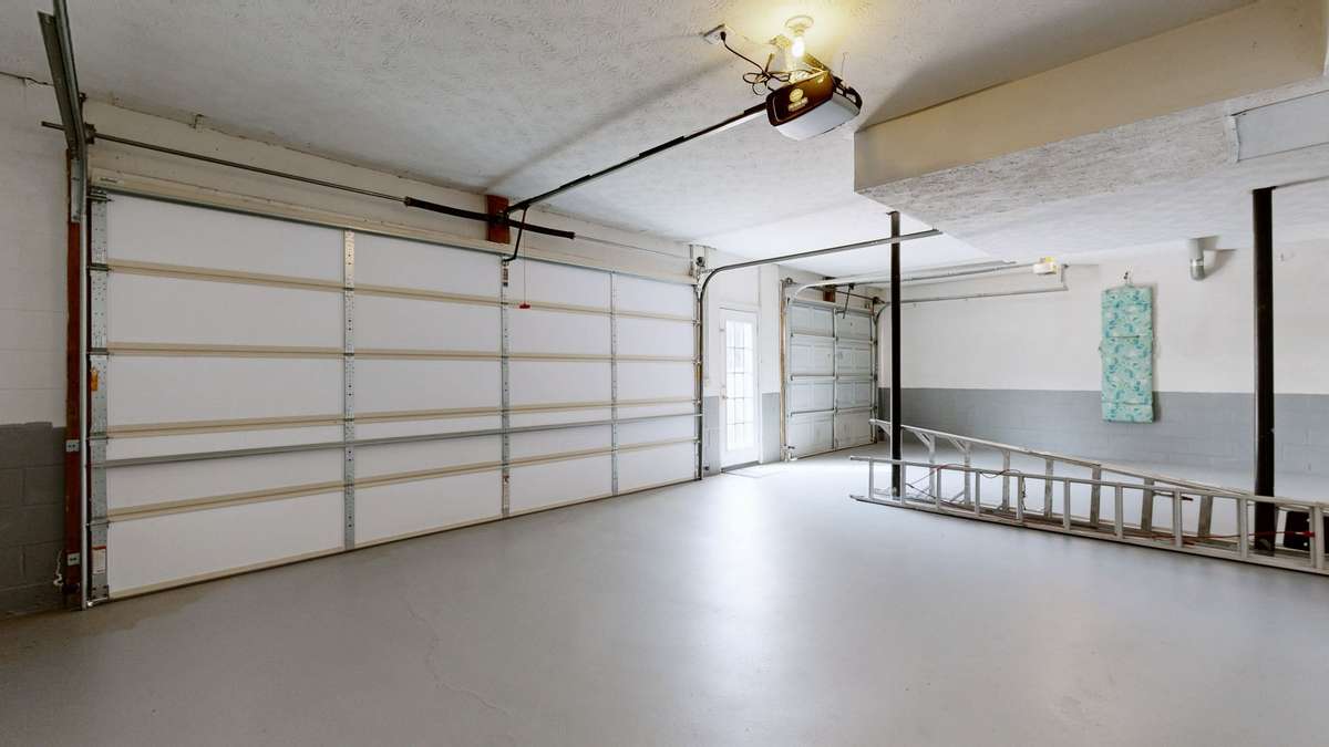 3 car garage