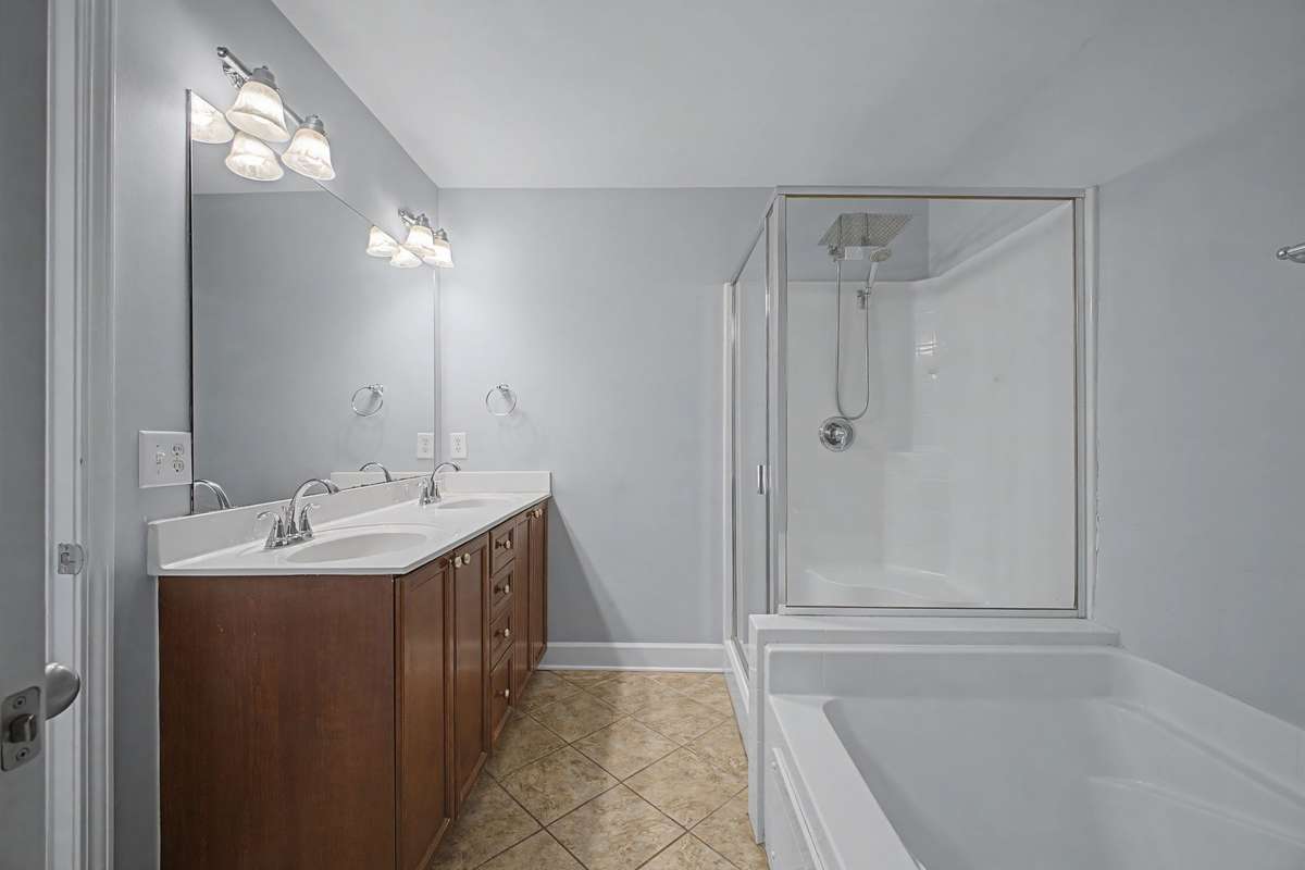 Primary Suite Full Bath.