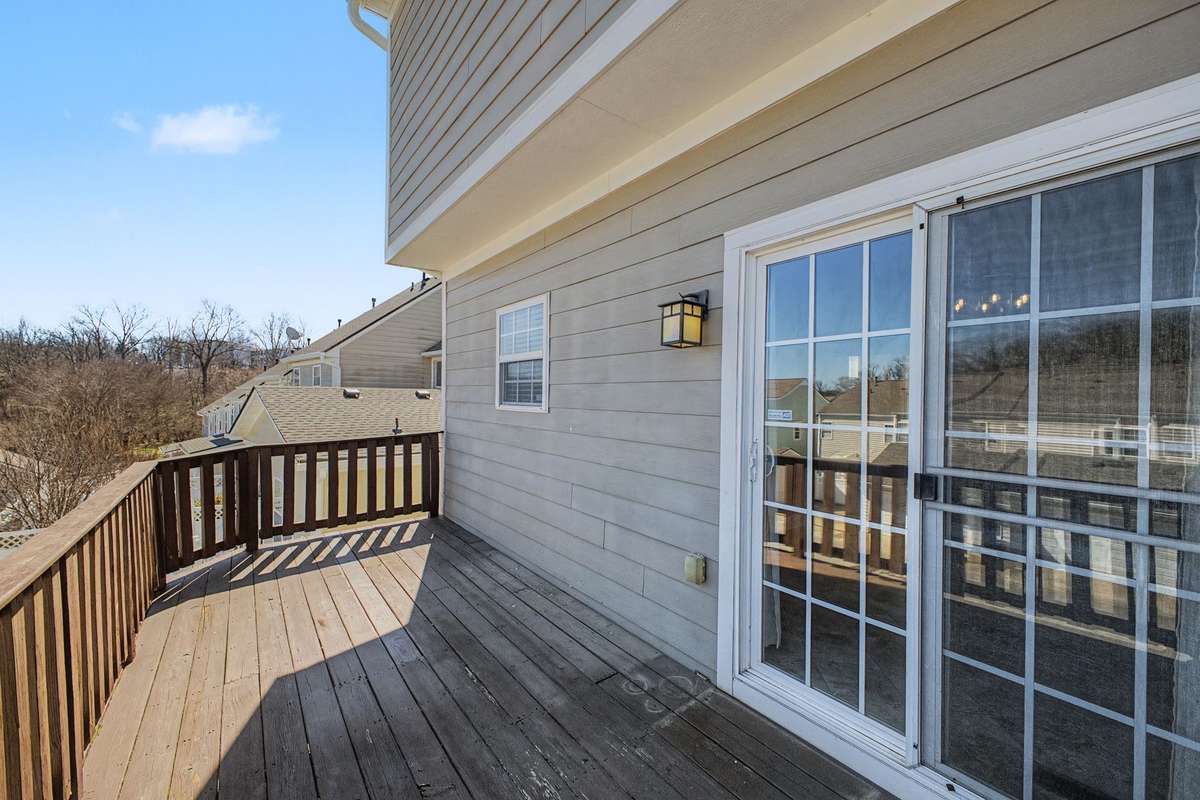 Main Level deck with plenty of space for patio furniture.