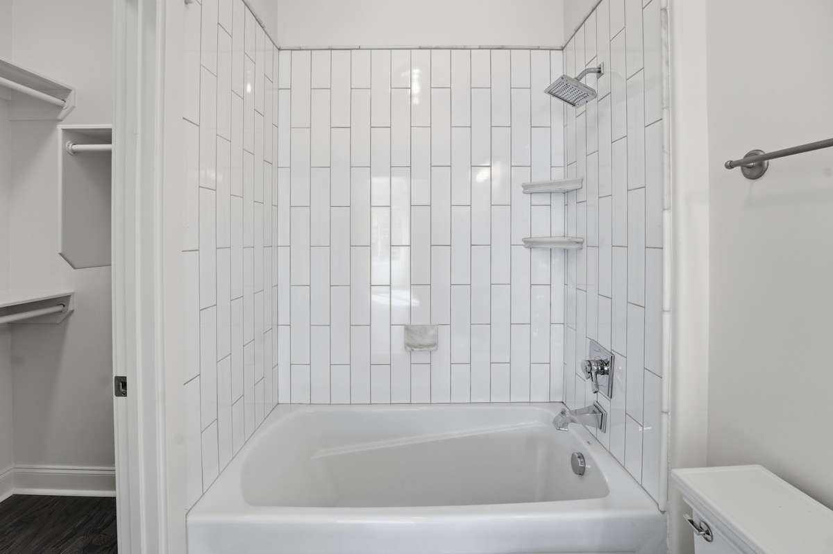 Upstairs primary bedroom bath