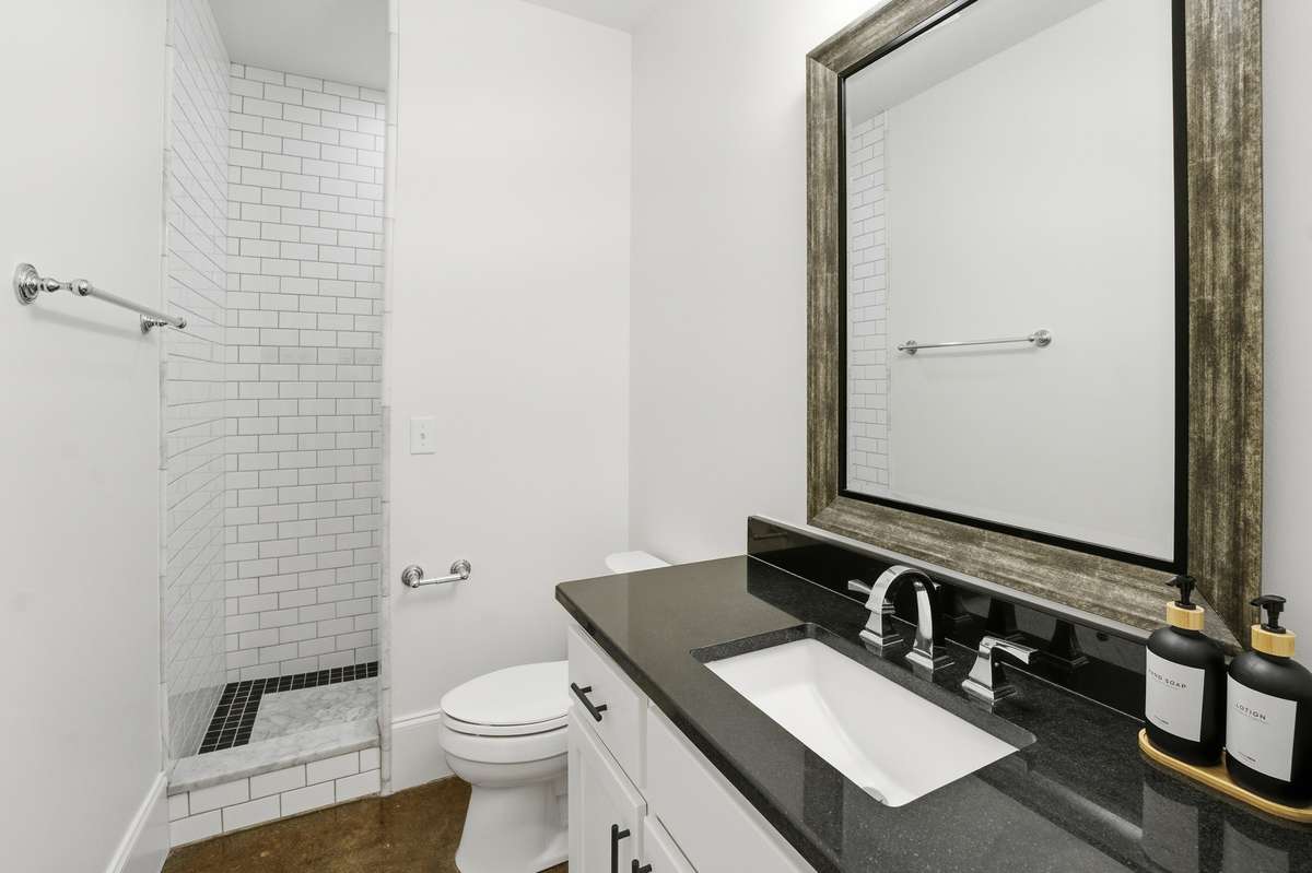 Guest house bath
