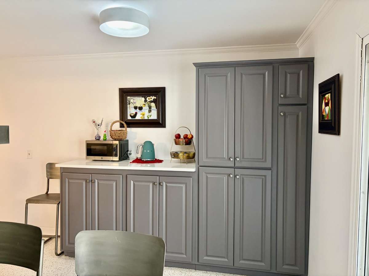 Lots of new cabinets in kitchen