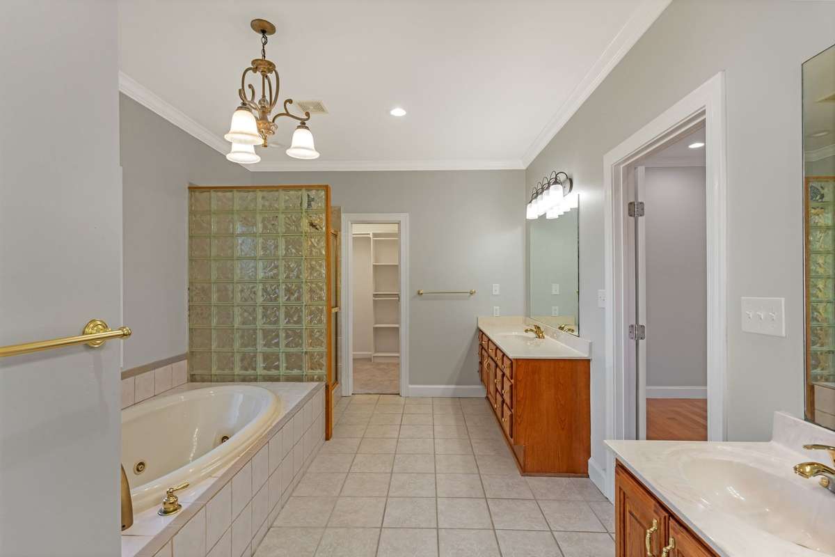 Tile flooring
