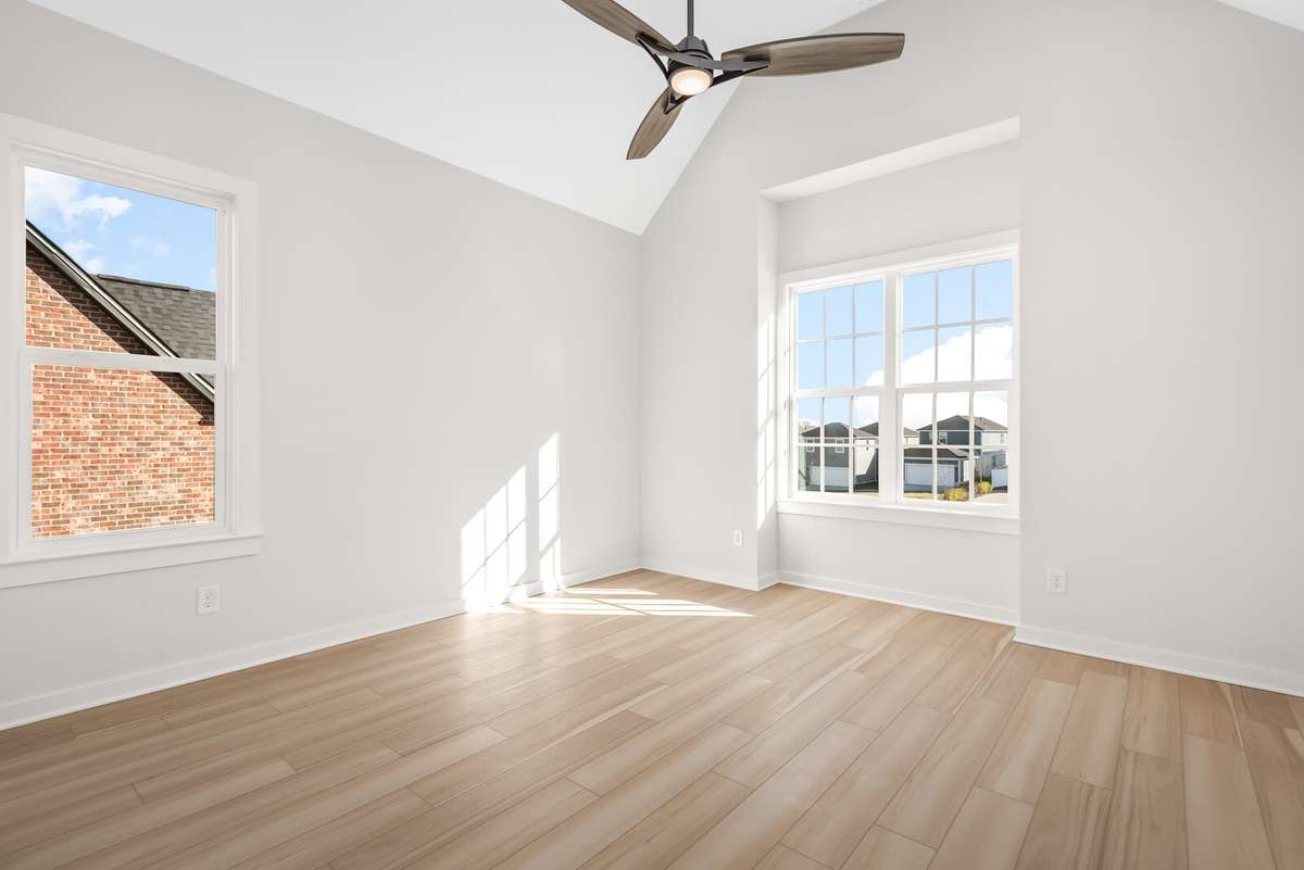 Secondary bedroom with Vaulted Ceiling