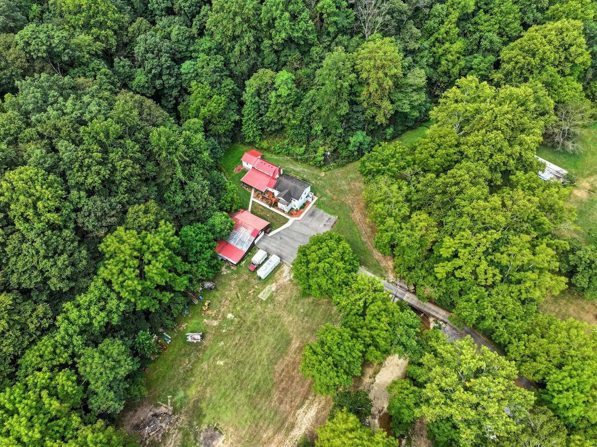 Nice aerial shots of acreage