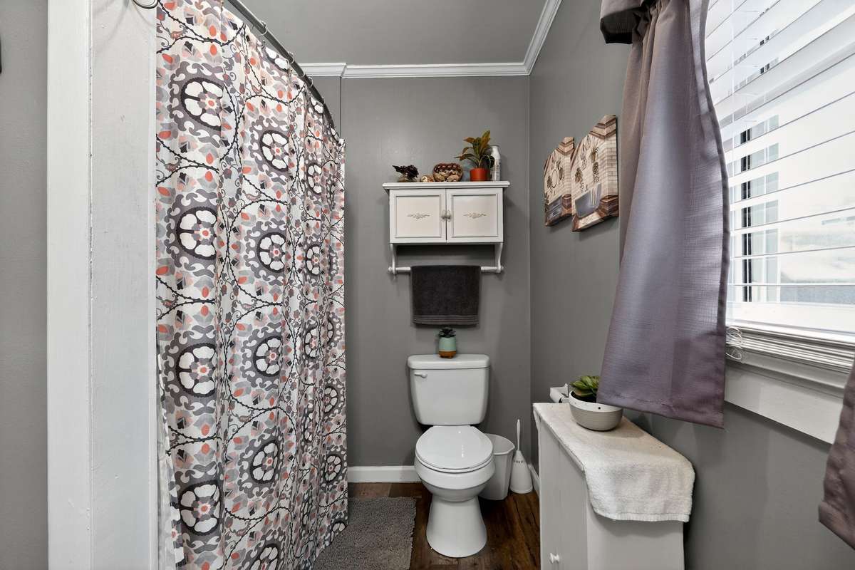 Downstairs full bathroom 3
