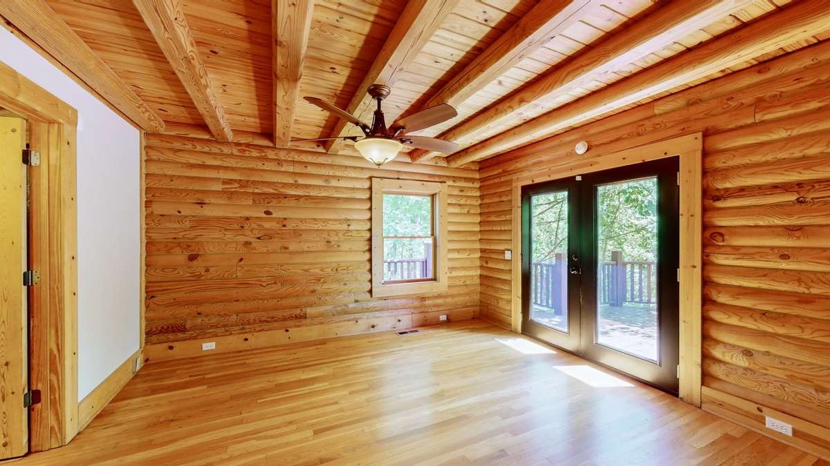 How would you decorate the Master suite to your style and taste?  Mountain top modern or Traditional rustic retreat?