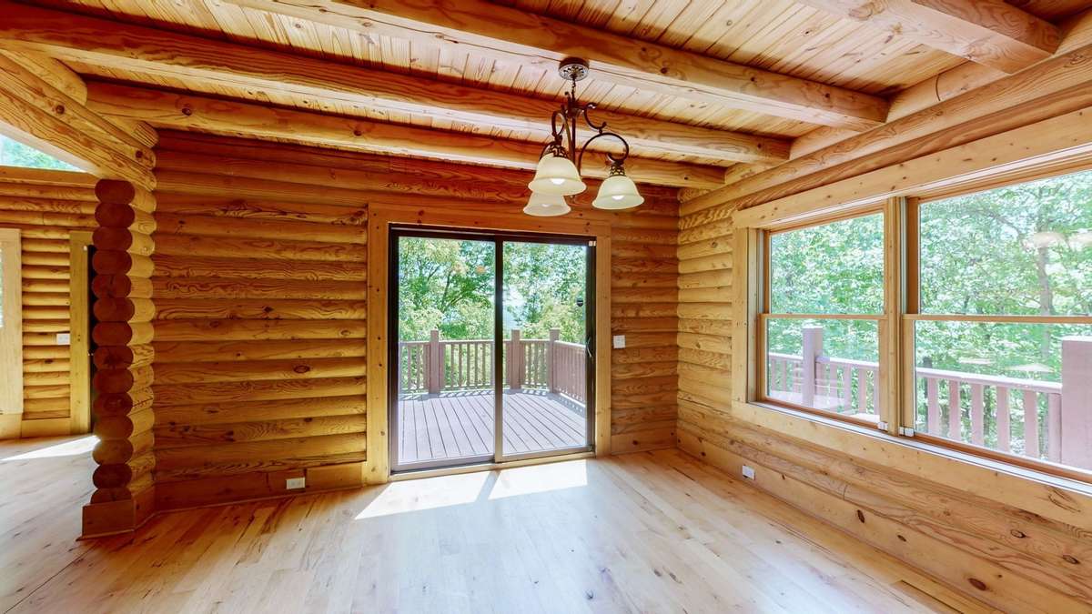 It might be hard to stay inside when the exterior is so inviting!  Imagine eating breakfast in the tree tops?!