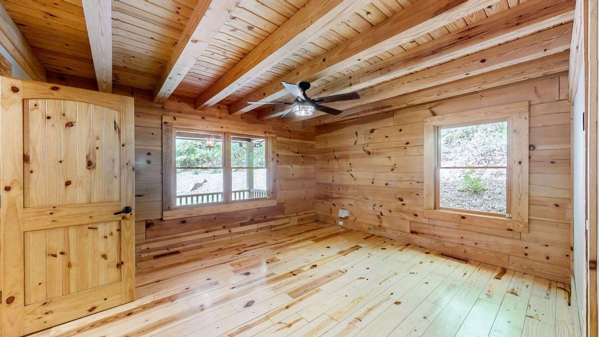 Design your dream master bedroom!