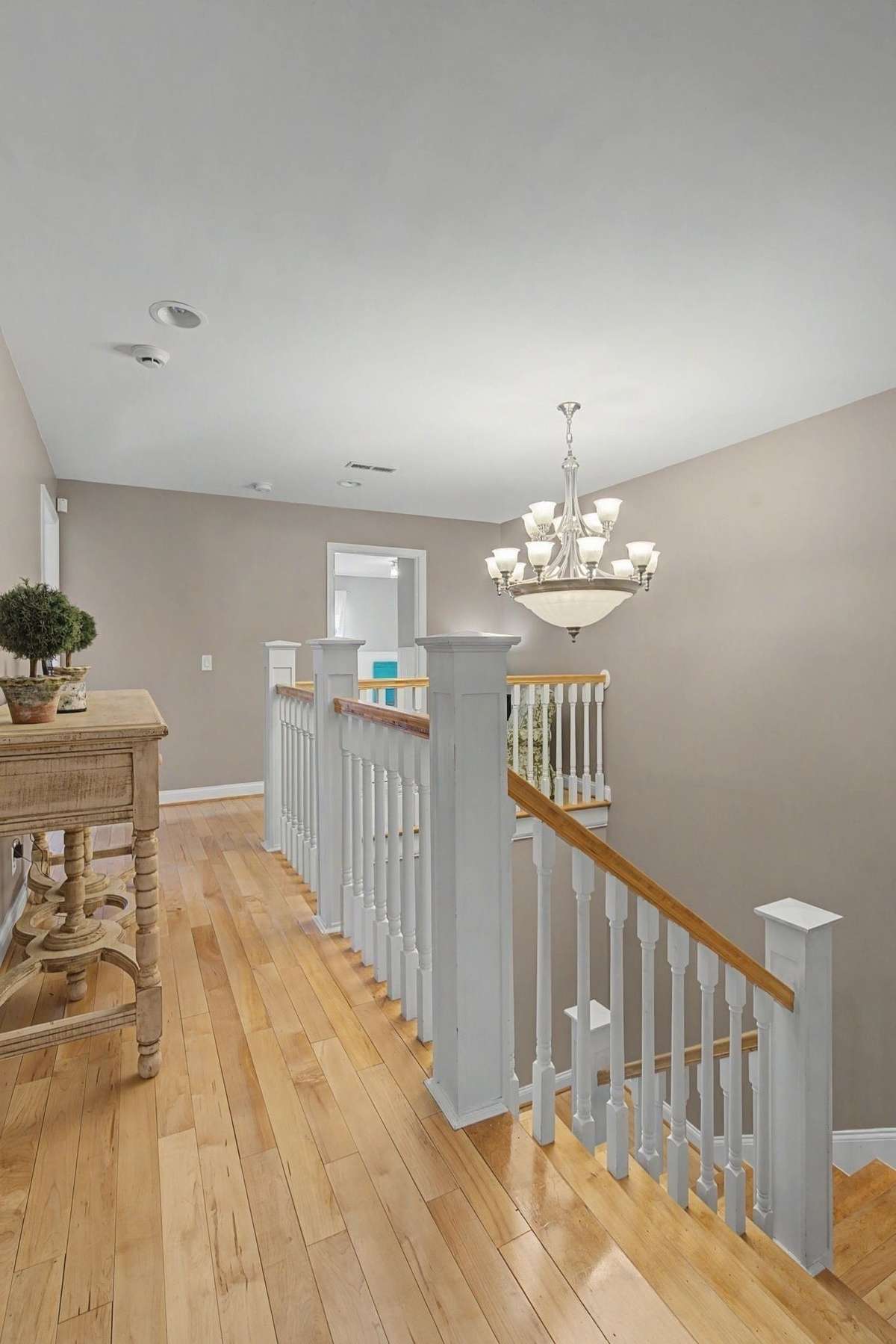 3 additional bedrooms, 2 full baths and bonus room on 2nd level.