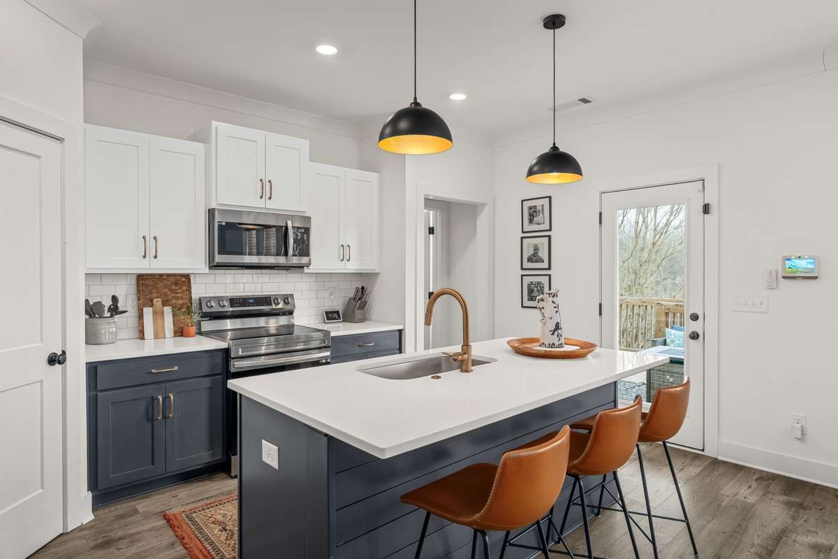 Another view of the kitchen.