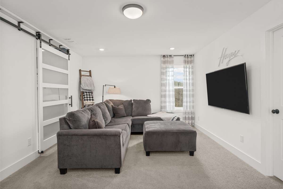 The loft area from a different angle.