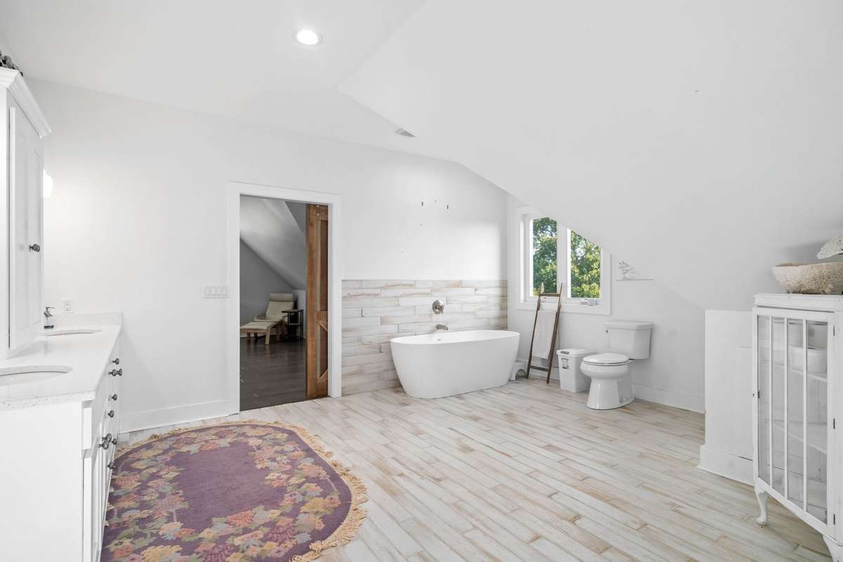 Large Master Bath