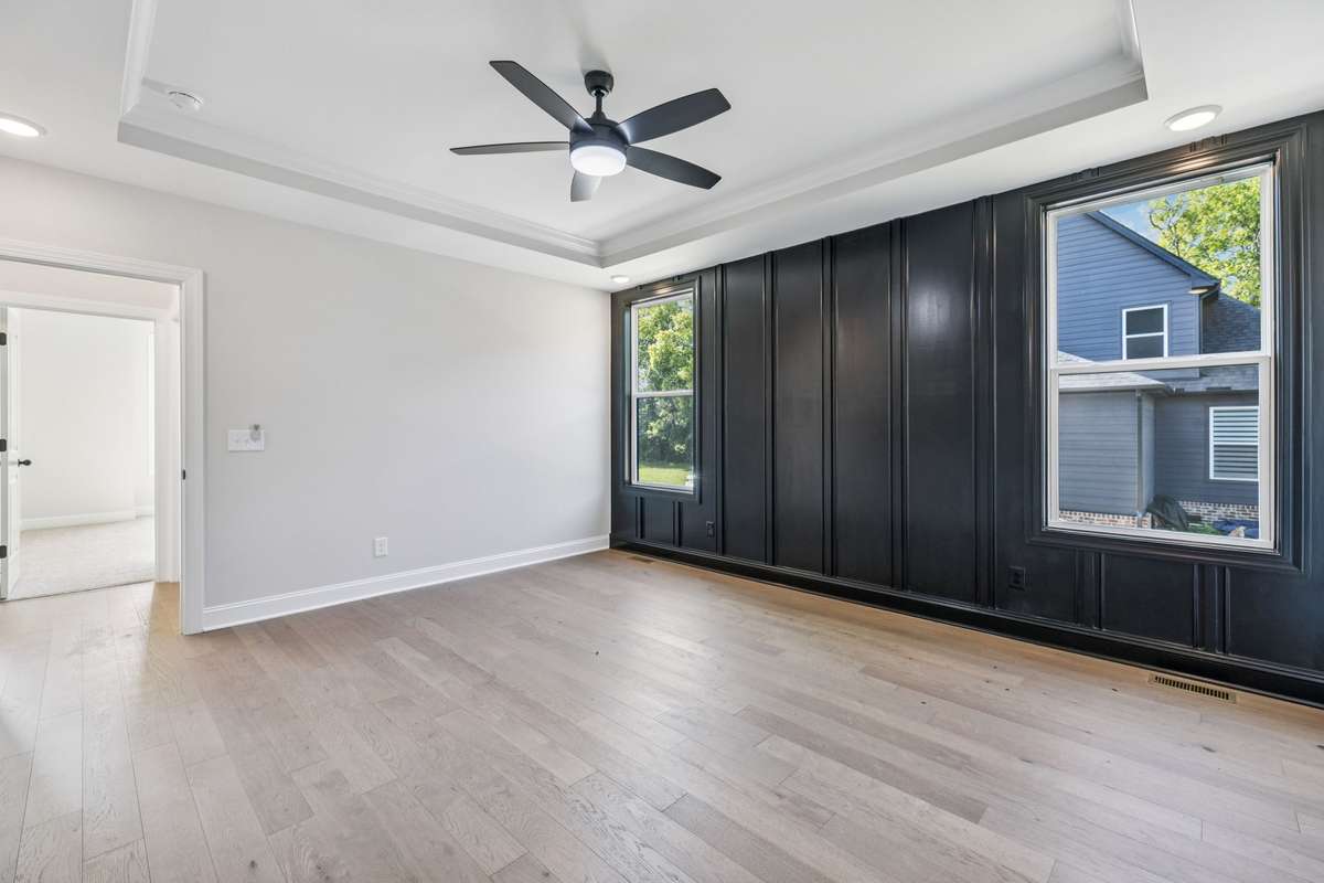 Photos of real pics of a home that was built in Bell Buckle,  buyers will have the option to make their interior and exterior selections.