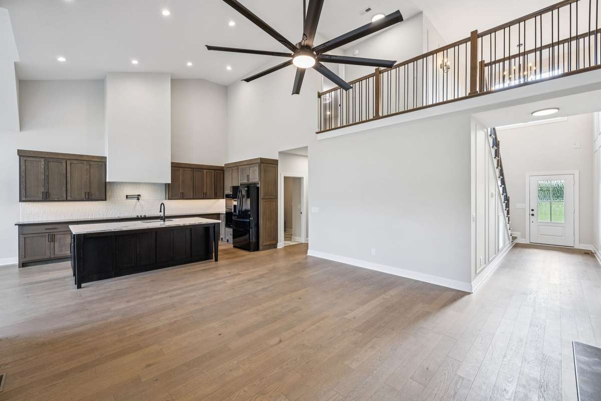 Photos of real pics of a home that was built in Bell Buckle,  buyers will have the option to make their interior and exterior selections.