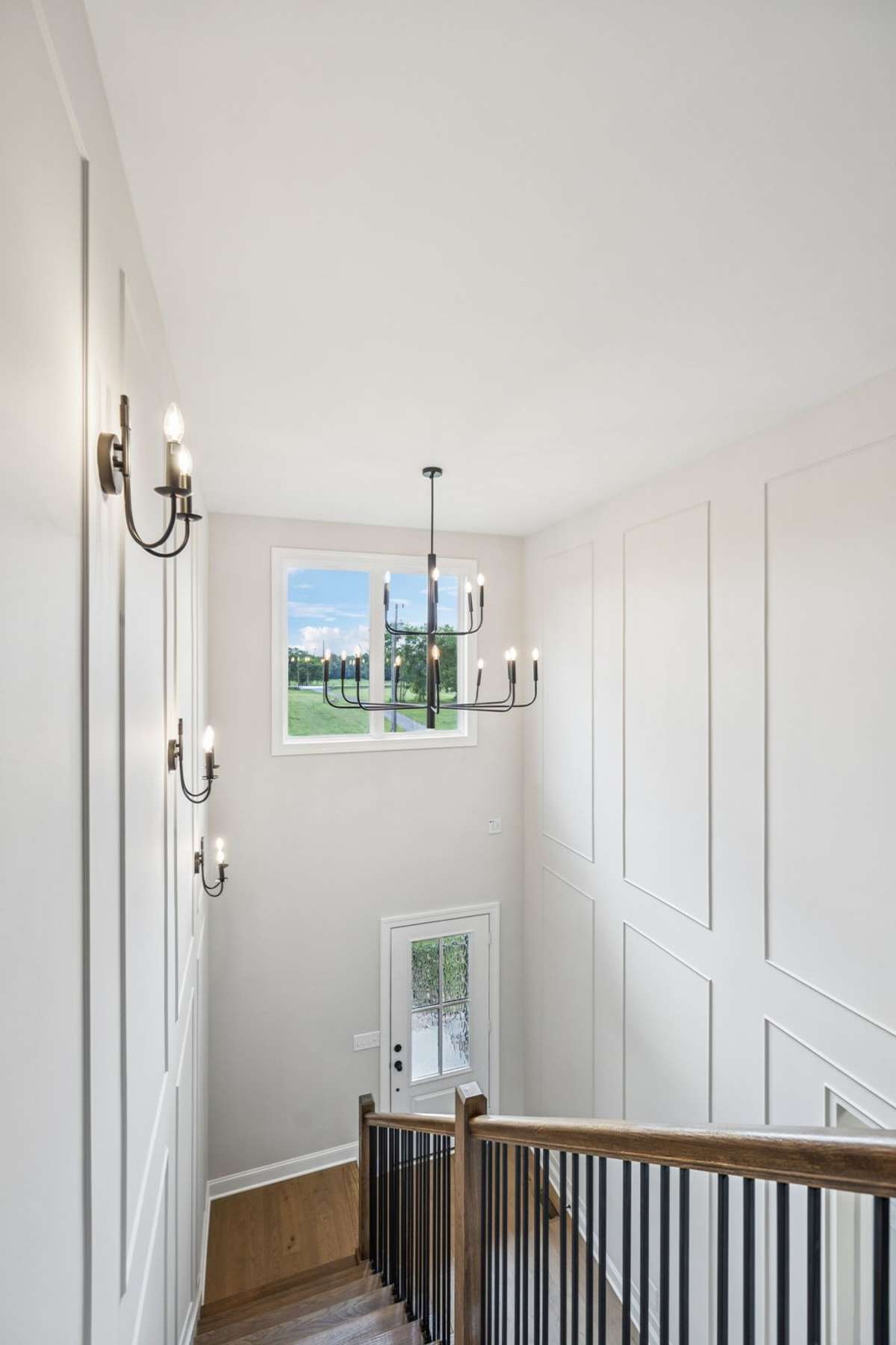 Photos of real pics of a home that was built in Bell Buckle,  buyers will have the option to make their interior and exterior selections.