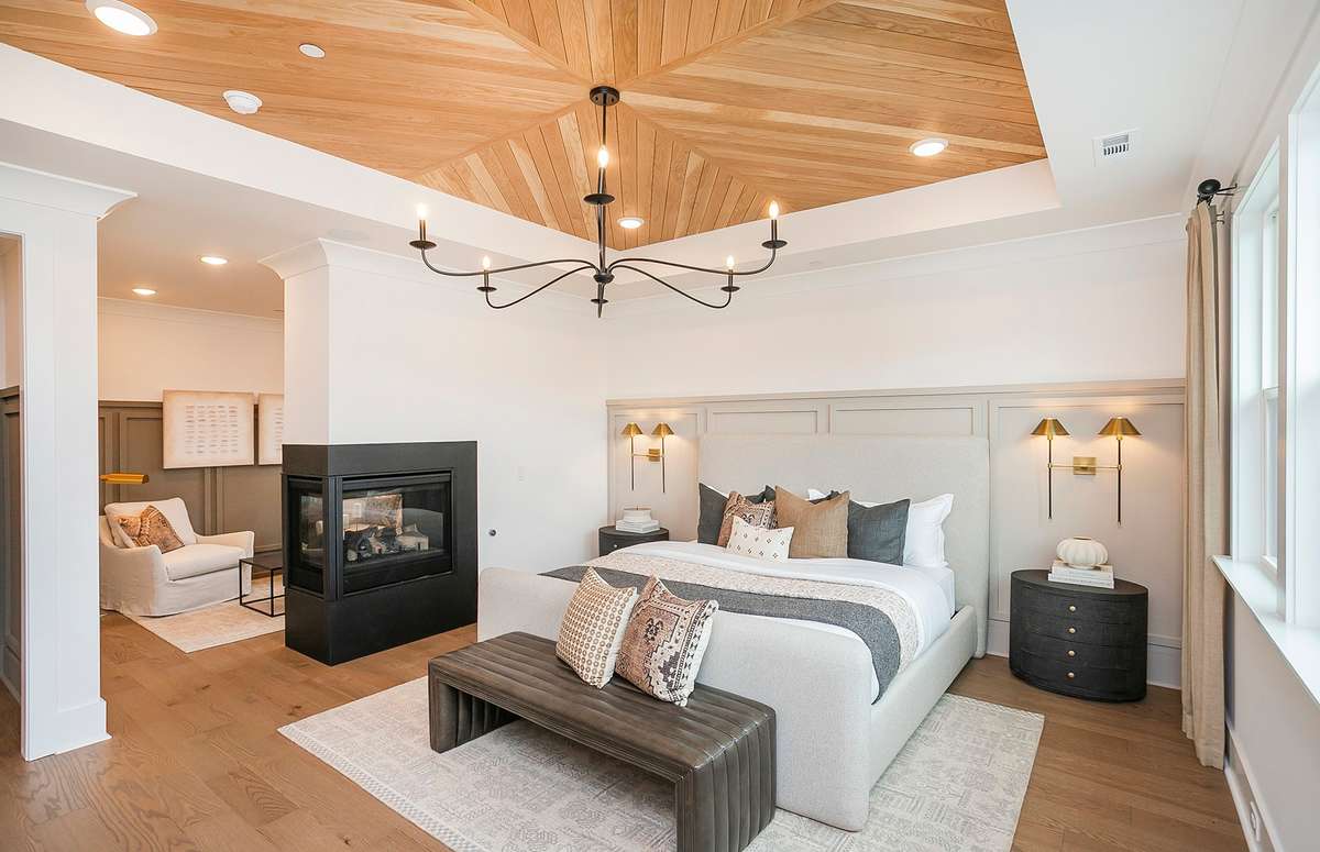 Pictures are of the Foxmoor model home. All pictures shown to emphasize the builder quality and finishes available.