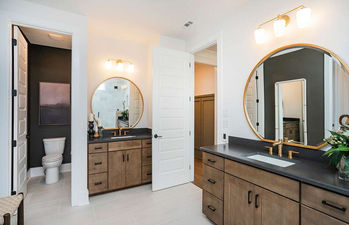Pictures are of the Foxmoor model home. All pictures shown to emphasize the builder quality and finishes available.